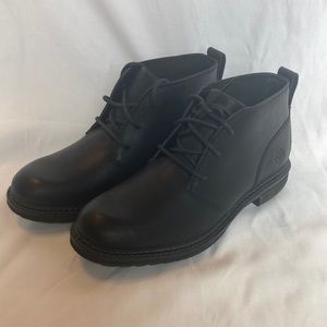 TIMBERLAND PLAIN TOE CHUKKA. MENS SIZE 9